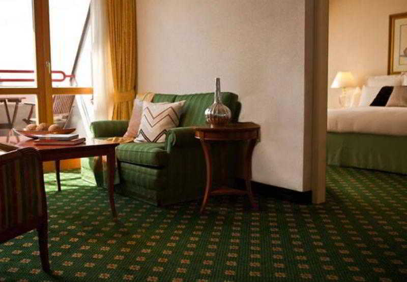 Renaissance Wien Hotel Номер фото